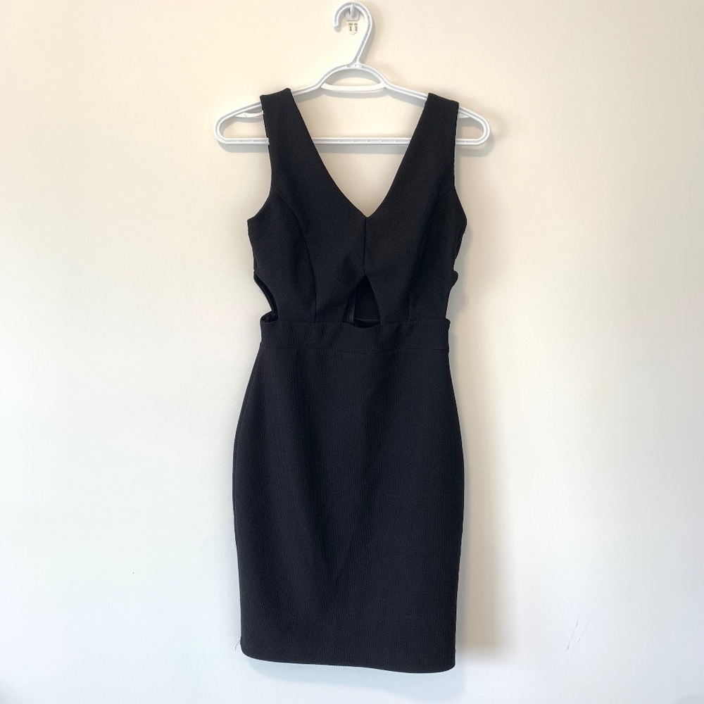 Black Dress with Keyhole Detail